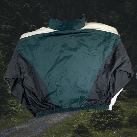 90's REEBOK Windbreaker BLACK/GREEN SIZE LARGE - Picture 2 of 3
